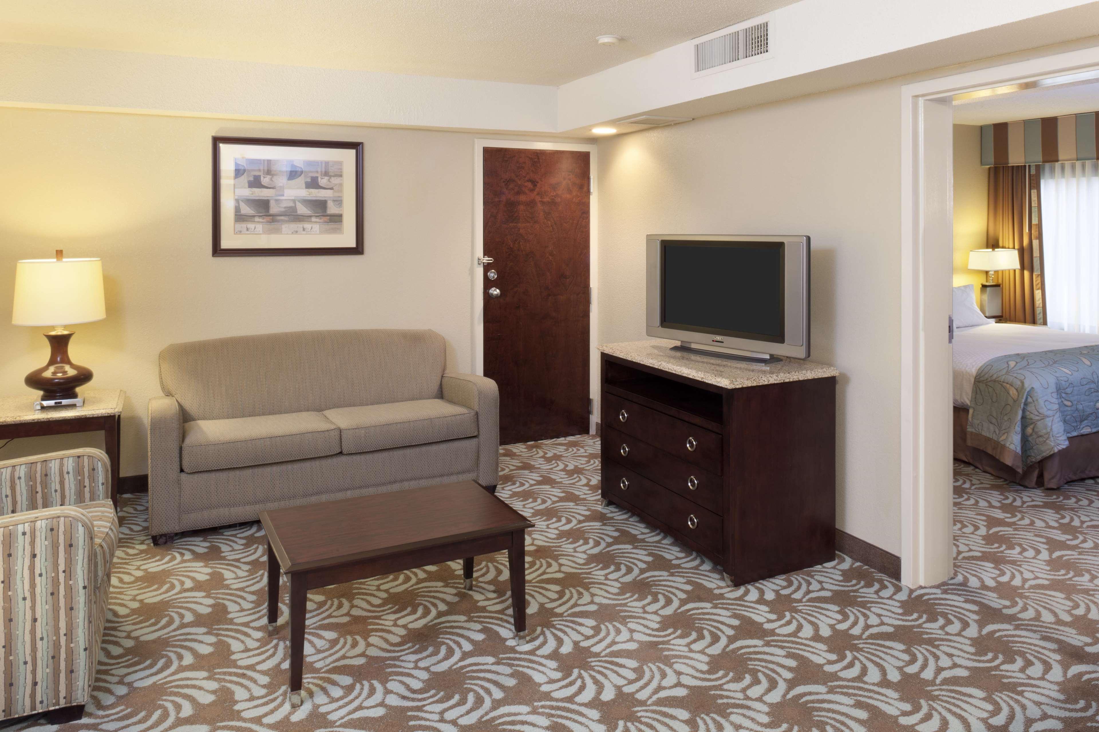 Doubletree By Hilton Augusta Ξενοδοχείο Δωμάτιο φωτογραφία